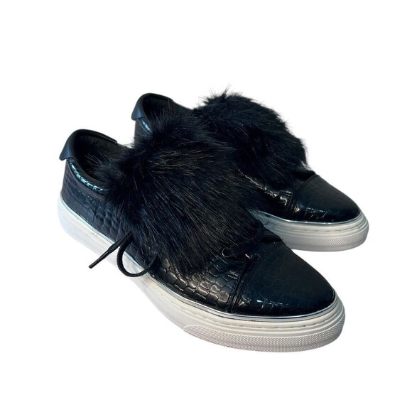 SIXTYSEVEN Women's Black Leather Croc Embossed Sneakers Point Toe Size 6.5 EU 37 - Picture 1 of 7